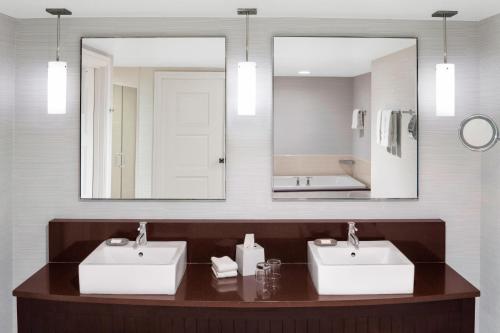 Le Meridien Arlington - image 6
