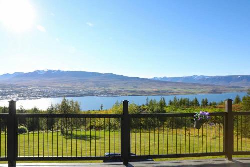 Charming Cabin close to Akureyri