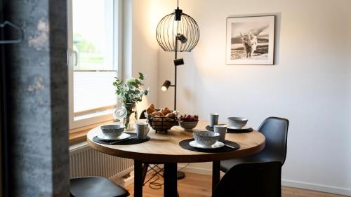Seadmed, Modernes Ferienhaus im Eidertal in Delve