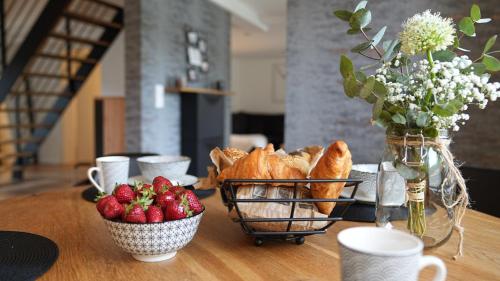 Seadmed, Modernes Ferienhaus im Eidertal in Delve