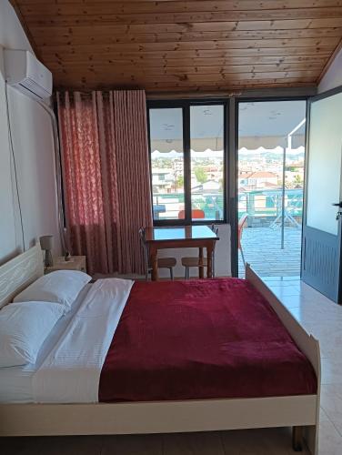 Vila Aliaj luxury rooftop room for 2 with air conditioning