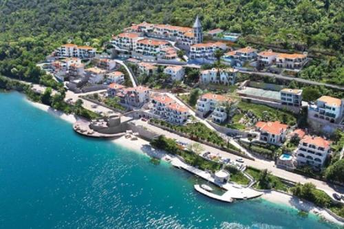 Kotor Bay Perast Seaview in Boka Gardens in كوستانجيكا