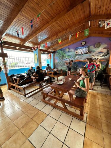 Restaurant, Costa Rica Backpackers in San Jose