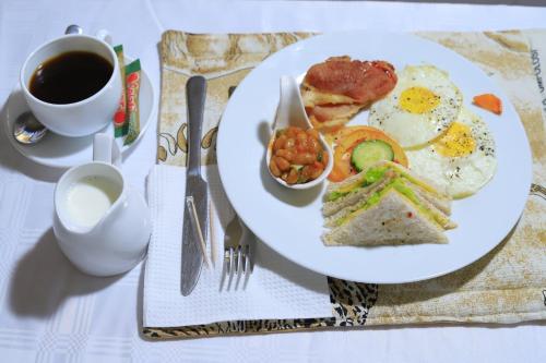 Etang Hotels in Nata