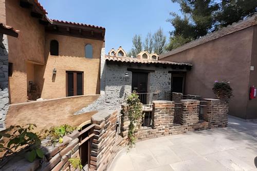 Loft Éfeso: ¡Un Refugio Moderno en ValQuirico! in Santeagueda, Mexico