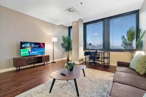 Breathtaking Views 1BD Luxury Downtown Pittsburgh