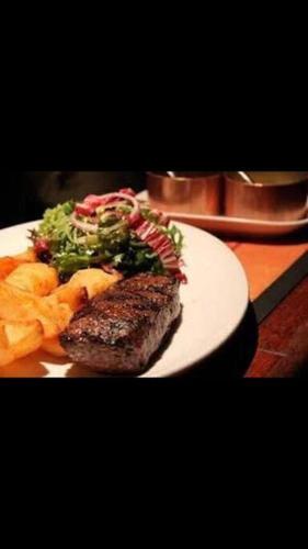 D115 Exquisite Natural Stay in West Footscray