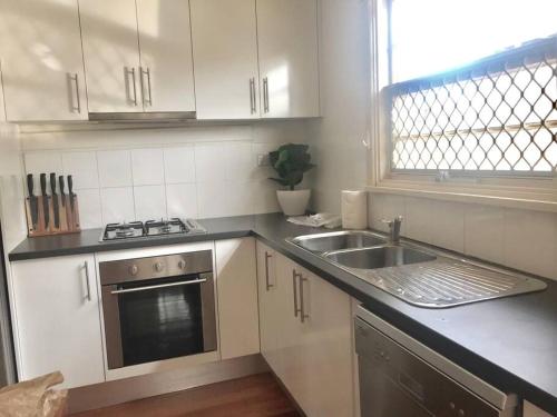 D115 Exquisite Natural Stay in West Footscray