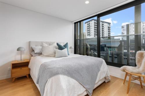 Lighthouse Apartments by Urban Rest