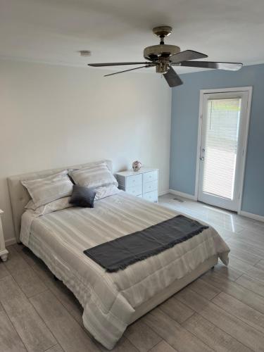 Cozy private suite 5 min from Saint Francis Hospital and Woodland Hills Mall in Tulsa, USA