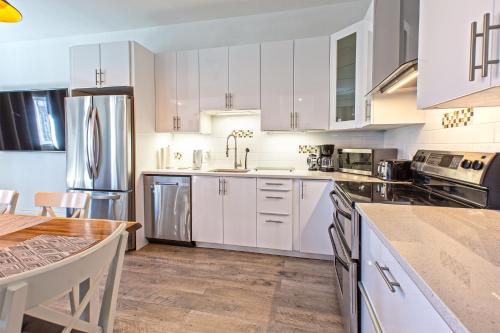 5705-Modern 2 BD / fully equipped, near DT MTL