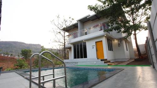 Aum Villa Pet Friendly, Karjat