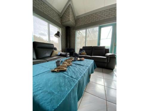 Noordzee omheind met hond – khách sạn tại Dirkshorn