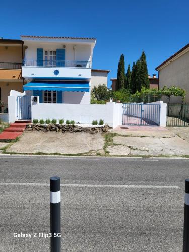  SPLENDIDA VILLA a POSADA in Posada
