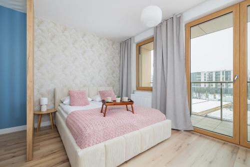 Pink & Blue Cozy Studio in Kraków by Noclegi Renters, Krakau