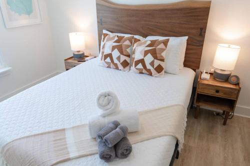 Be a Nomad - Newly renovated - 4 blocks to beach in Jacksonville Beach, USA