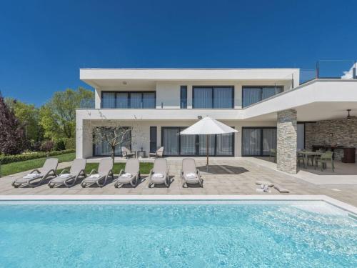 Bianca Comfortable holiday residence