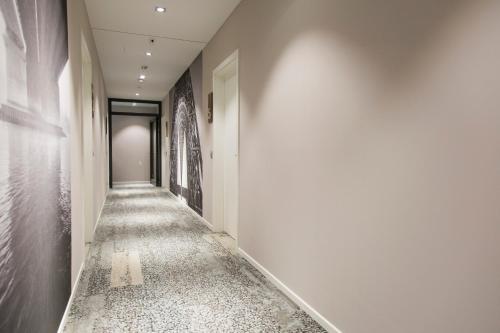 Toploft The Aparthotel - image 4