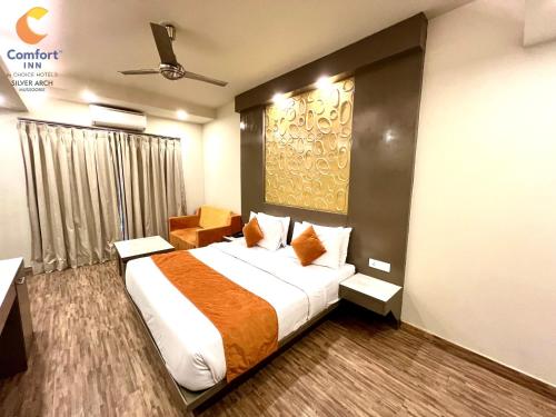 Deluxe Double Room image 3