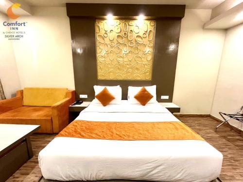 Deluxe Double Room image 5