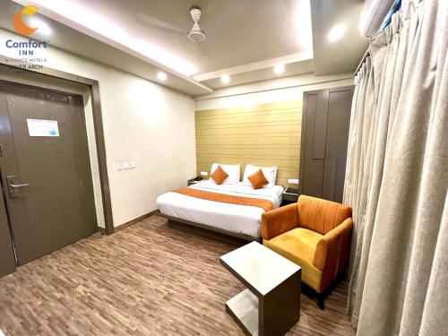 Double Room image 3