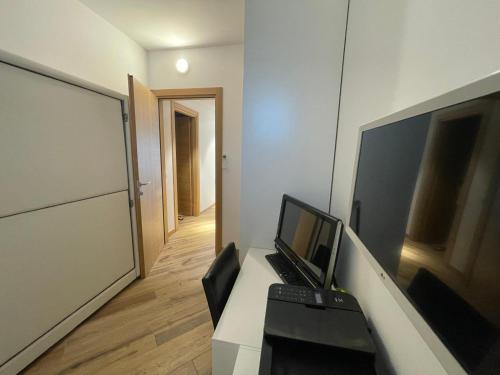 Penthouse Apartment image 8