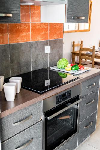 Steni Views Apartment by Ezoria Villas Steni Views Apartment by Ezoria Villas