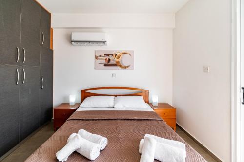 Steni Views Apartment by Ezoria Villas Steni Views Apartment by Ezoria Villas