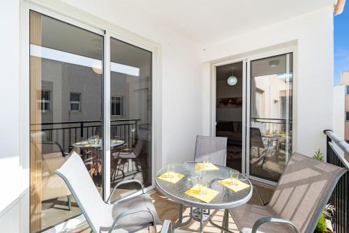 Steni Views Apartment by Ezoria Villas Steni Views Apartment by Ezoria Villas