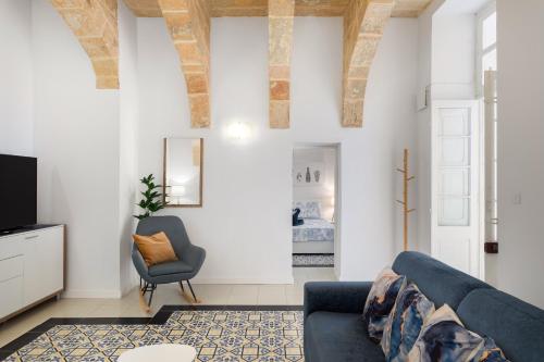 Modern Traditional Apartment with Maltese Internal Court Yard - Designed with Traditional Stone and Tiling, Valletta (fotografie 9)