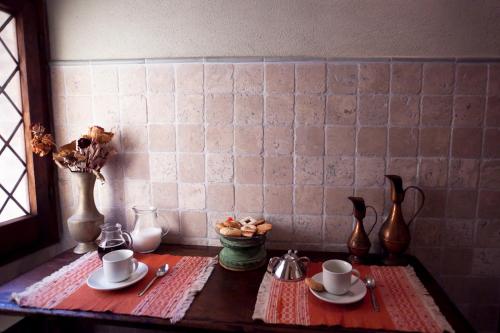 One-Bedroom Apartment image 7