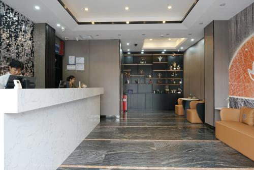 Paco Hotel Tianhe Coach Terminal Metro Satation Guangzhou – Guangzhou (Canton), IA