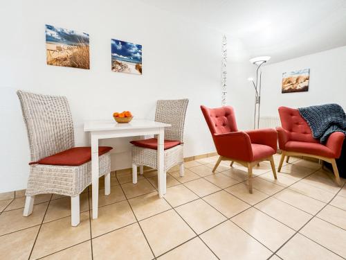 Apartment image 10