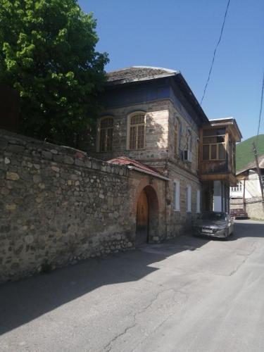 Ali Ancient House 555