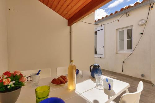 Holiday Home image 6