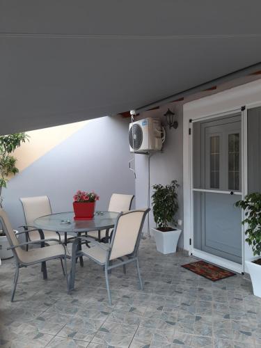 Sergios House in 卡納拉基