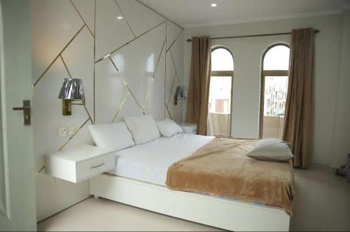 Luxury apartments in Bahria envlave - image 3