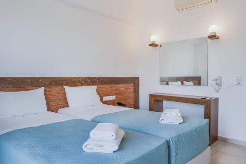 Creta Verano Hotel Room Type - Standard Triple Room with Sea View