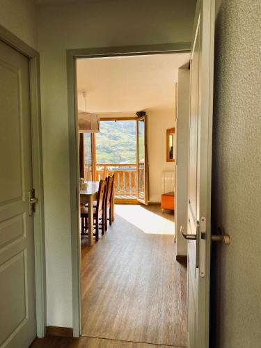 Appartement Duplex 6 ou 7 personnes dans chalet a 250 m des pistes in Saint-Jean-de-Maurienne