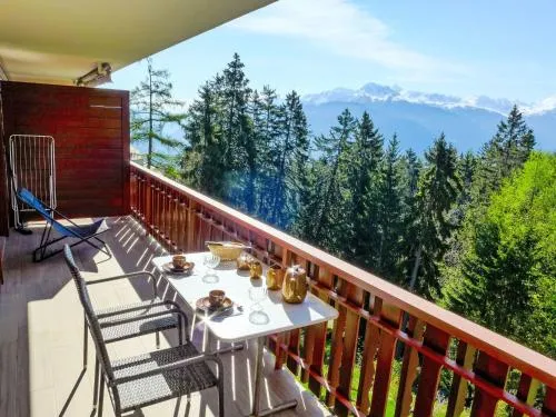 Apartment Les Faverges 8 by Interhome in Crans-Montana, Schweiz