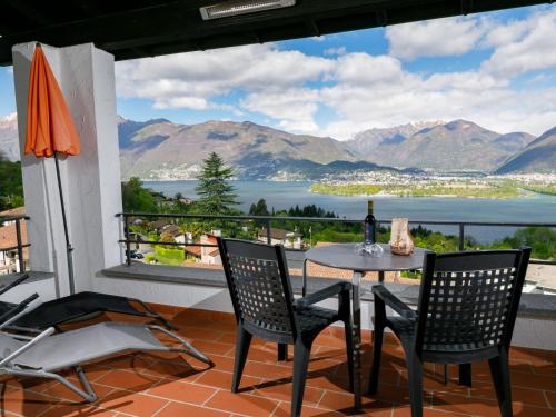 Apartment Residenza Miralago Apt-A10 by Interhome in San Nazzaro
