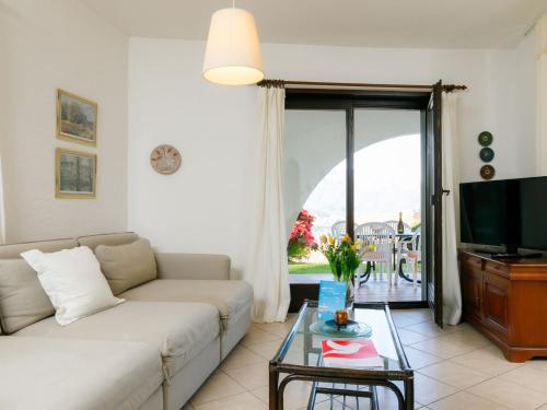 Apartment Residenza Miralago Apt- A4 by Interhome in San Nazzaro
