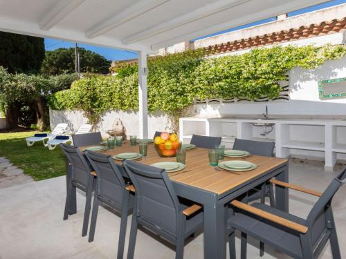 Villa Vilafortuny by Interhome 2