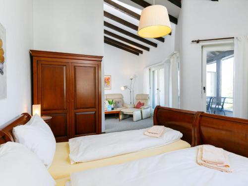 Apartment Residenza Miralago Apt- B15 by Interhome in 산 나자로