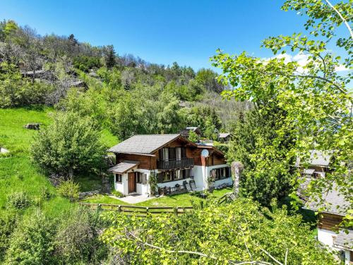Chalet Le Raccard by Interhome in Saclentse, Schweiz