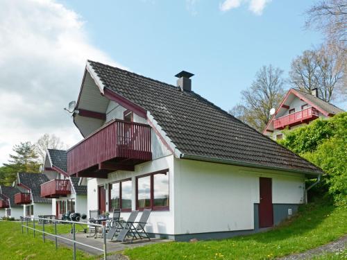 Holiday Home Dorf 1-Haus 14 by Interhome in Kirchheim, Deutschland