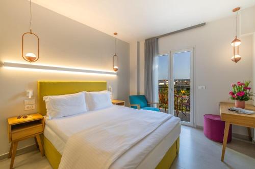 Ionian Plaza Hotel - image 13