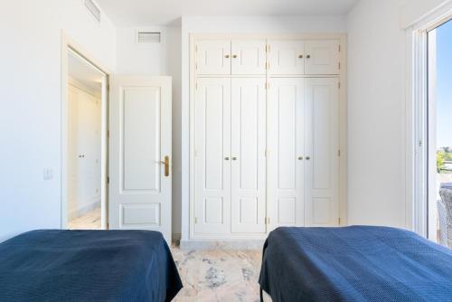 Apartment with Sea View image 10