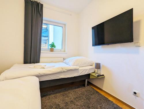 2-Zimmer-Monteurwohnung mit Balkon - Ludwigsfelde bei Berlin - Küche & Bad - Free WiFi (2-Zimmer-Monteurwohnung mit Balkon - Ludwigsfelde bei Berlin - Kuche & Bad - Free WiFi) in Ludwigsfelde