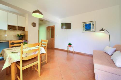 One-Bedroom Apartment with Terrace image 10